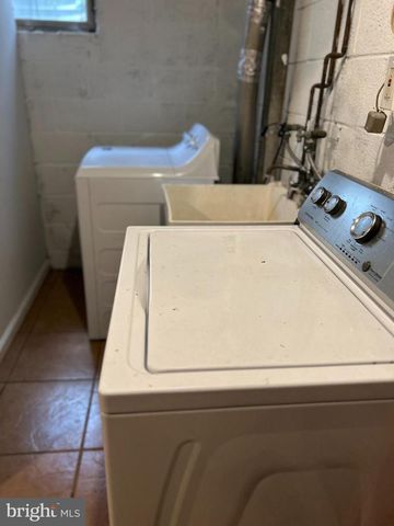 3319 6TH ST SE, Washington, DC 20032