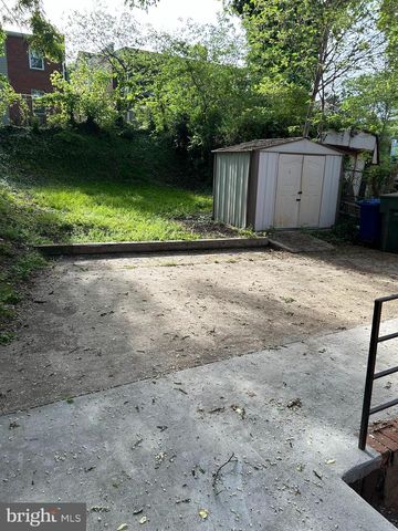 3319 6TH ST SE, Washington, DC 20032