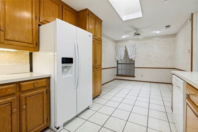 2713 Laurel Oaks Drive, Garland, TX 75044