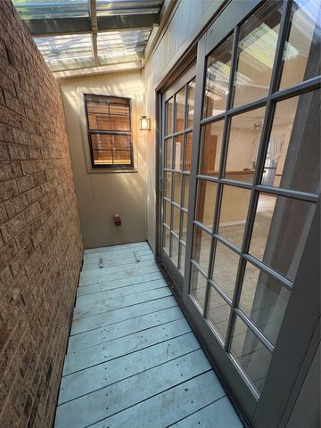 2713 Laurel Oaks Drive, Garland, TX 75044