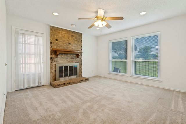 2713 Laurel Oaks Drive, Garland, TX 75044