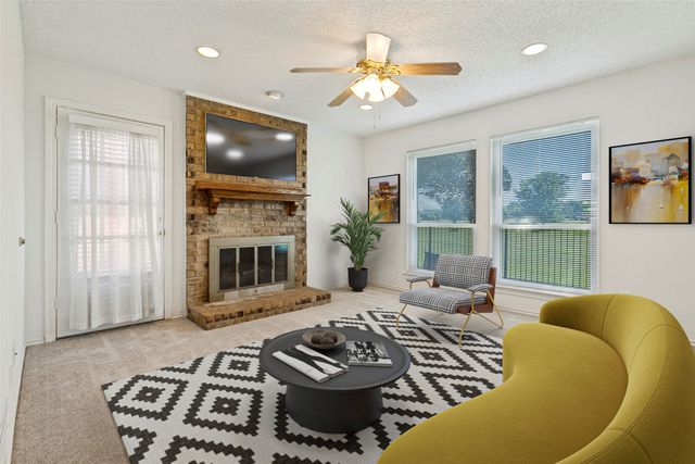2713 Laurel Oaks Drive, Garland, TX 75044