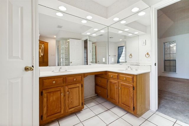 2713 Laurel Oaks Drive, Garland, TX 75044