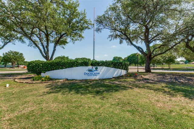 2713 Laurel Oaks Drive, Garland, TX 75044