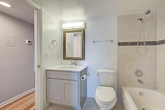 342 Southwind Court 216, North Palm Beach, FL 33408