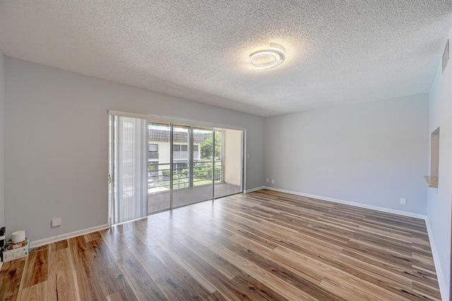 342 Southwind Court 216, North Palm Beach, FL 33408