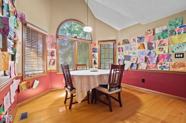 179 W Arcadia, Mooresville, IN 46158