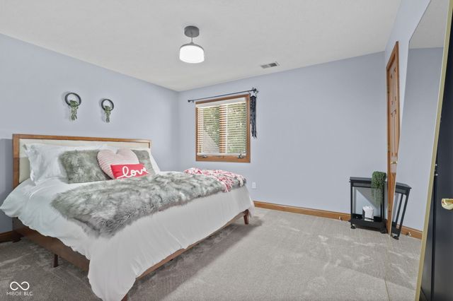 179 W Arcadia, Mooresville, IN 46158
