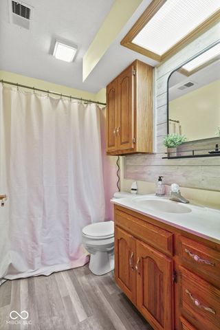 179 W Arcadia, Mooresville, IN 46158