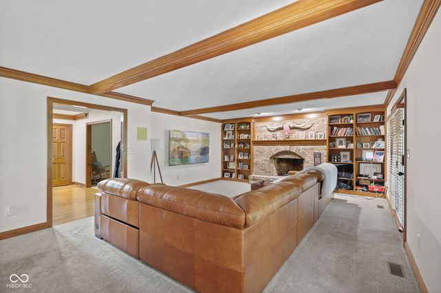 179 W Arcadia, Mooresville, IN 46158