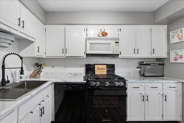 10704 Kilpatrick Avenue 3B, Oak Lawn, IL 60453