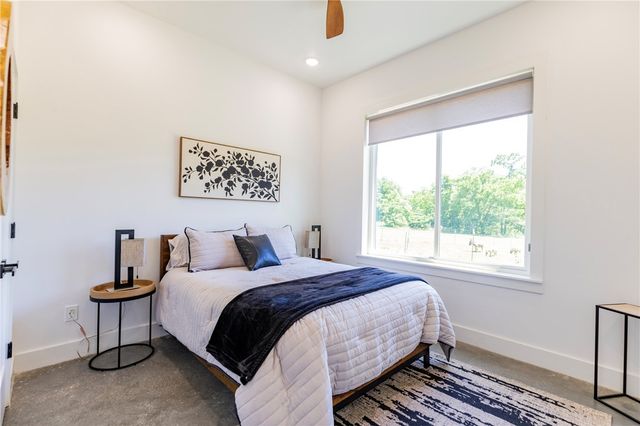 10901 Old Fashion Drive, Bentonville, AR 72713