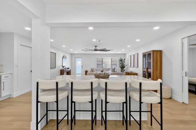 2206 SW 20th Way, Boynton Beach, FL 33426