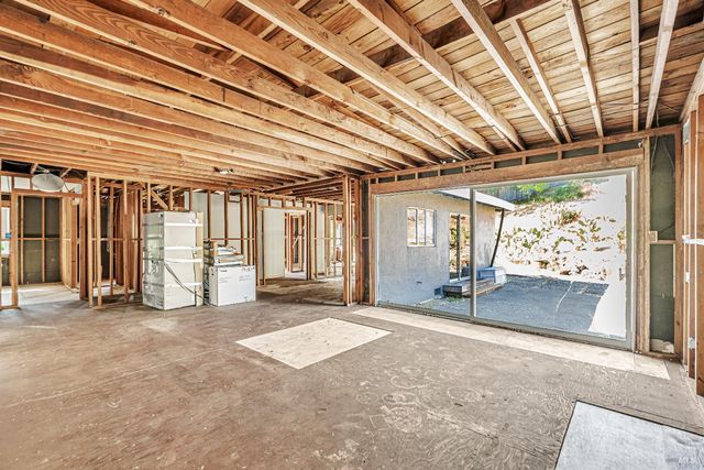 65 Circle Rd, San Rafael, CA 94903