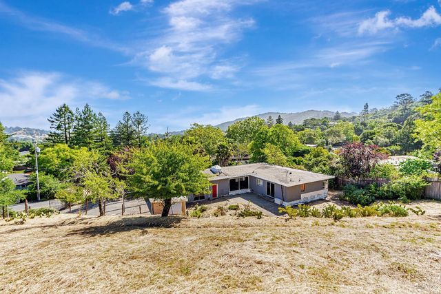 65 Circle Rd, San Rafael, CA 94903