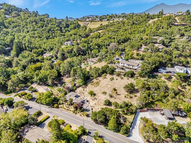 65 Circle Rd, San Rafael, CA 94903