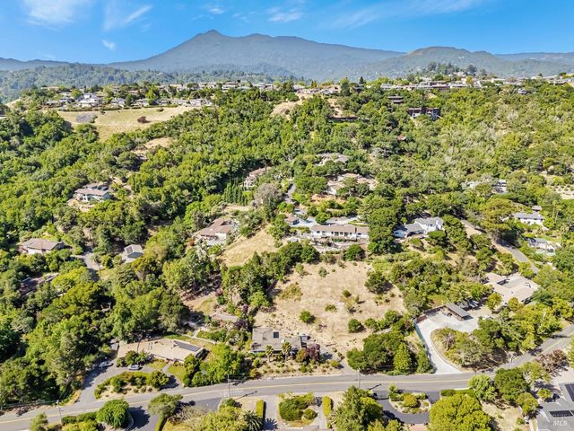 65 Circle Rd, San Rafael, CA 94903
