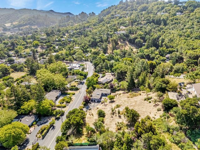 65 Circle Rd, San Rafael, CA 94903