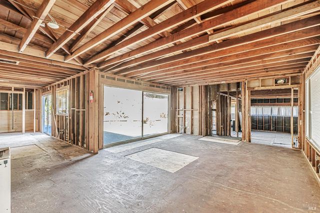 65 Circle Rd, San Rafael, CA 94903