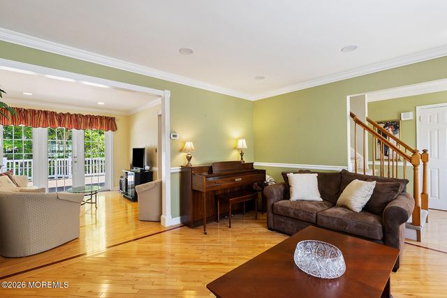 9 Edie Lane, Howell, NJ 07731
