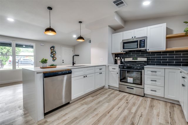 122 Wallace Drive, Garland, TX 75041