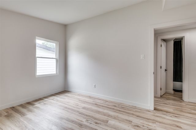 122 Wallace Drive, Garland, TX 75041