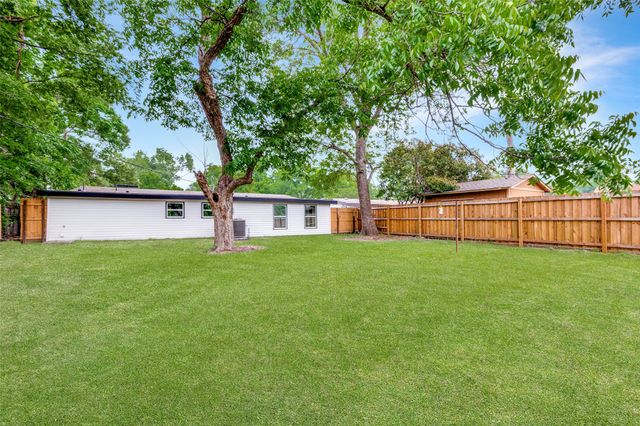 122 Wallace Drive, Garland, TX 75041