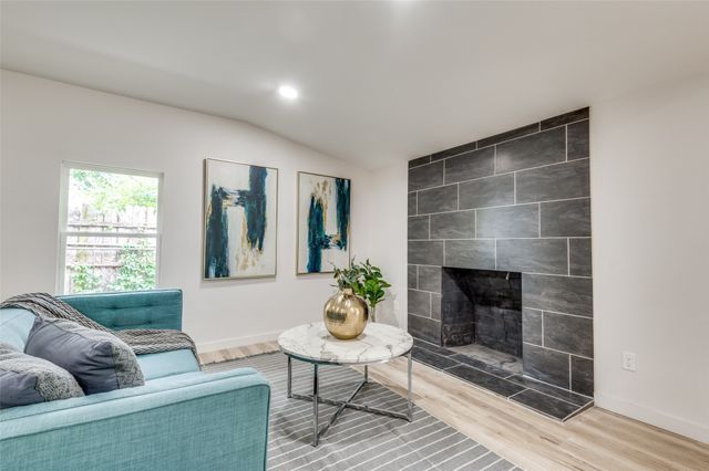 122 Wallace Drive, Garland, TX 75041