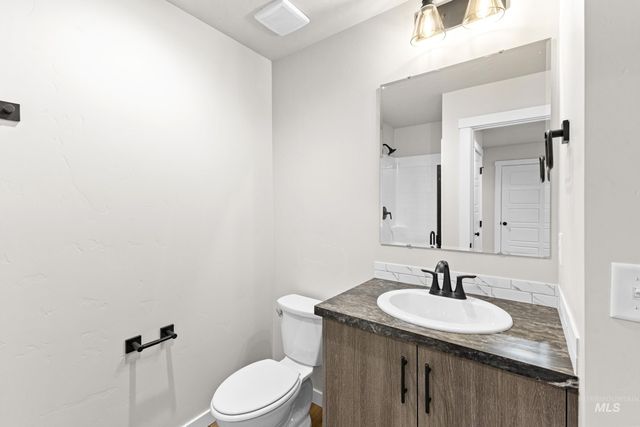 15278 Queensbury Ave, Nampa, ID 83651