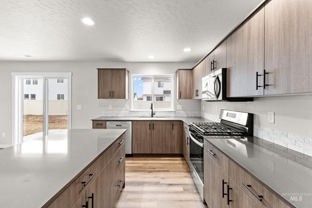 15278 Queensbury Ave, Nampa, ID 83651