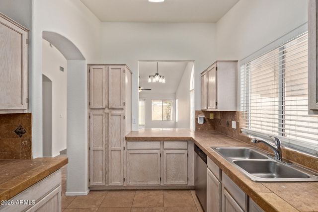 871 N LOS FELIZ Drive, Chandler, AZ 85226
