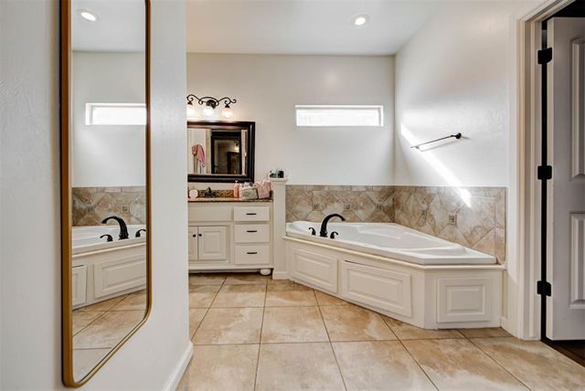 3217 Skye Ridge Drive, Norman, OK 73069