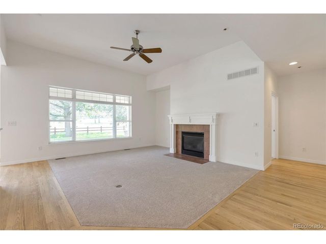 849 Windflower Dr, Longmont, CO 80504