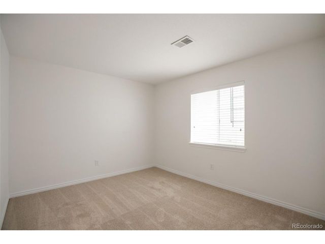 849 Windflower Dr, Longmont, CO 80504