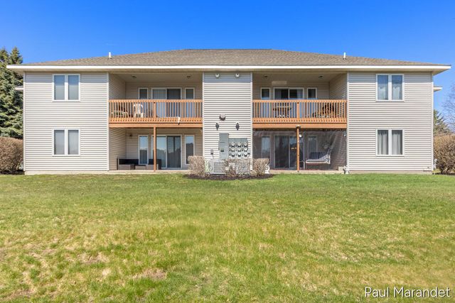 3170 W Crystal Waters Drive 2, Holland, MI 49424