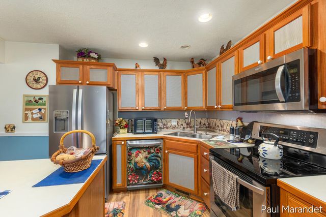 3170 W Crystal Waters Drive 2, Holland, MI 49424