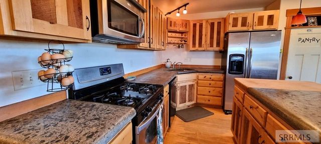 1830 Mount Davidson Drive, Driggs, ID 83422