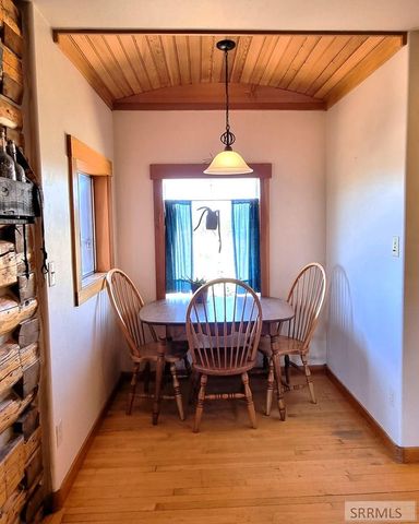 1830 Mount Davidson Drive, Driggs, ID 83422