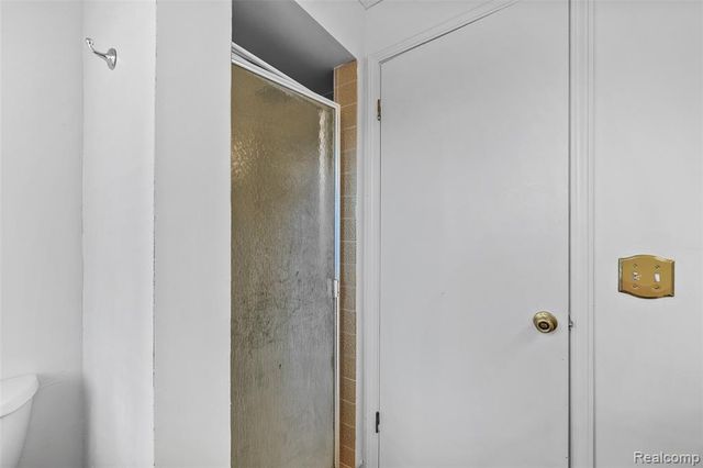 35330 Lancashire Court, Livonia, MI 48152