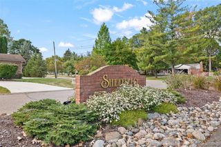 35330 Lancashire Court, Livonia, MI 48152