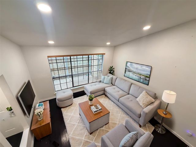4159 Steck Ave 133, Austin, TX 78759