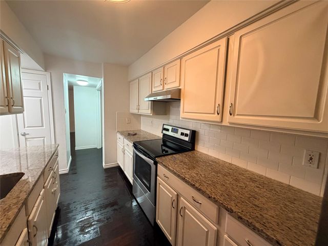 4159 Steck Ave 133, Austin, TX 78759