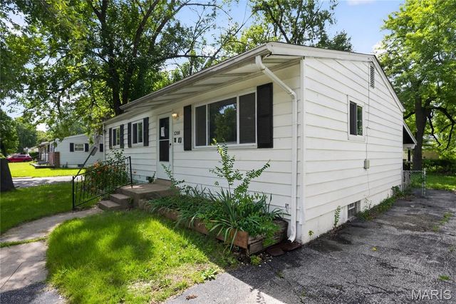 1200 Congress Avenue, St Louis, MO 63138