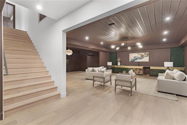 3157 Woodrow Way NE, Brookhaven, GA 30319