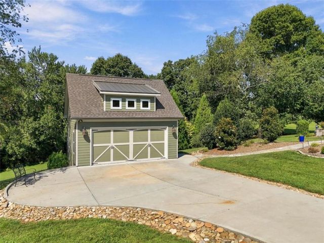 249 Bell Boy Run, Blairsville, GA 30512