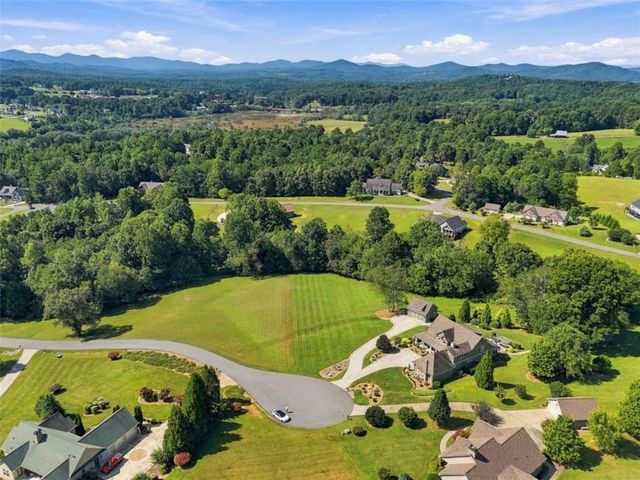 249 Bell Boy Run, Blairsville, GA 30512