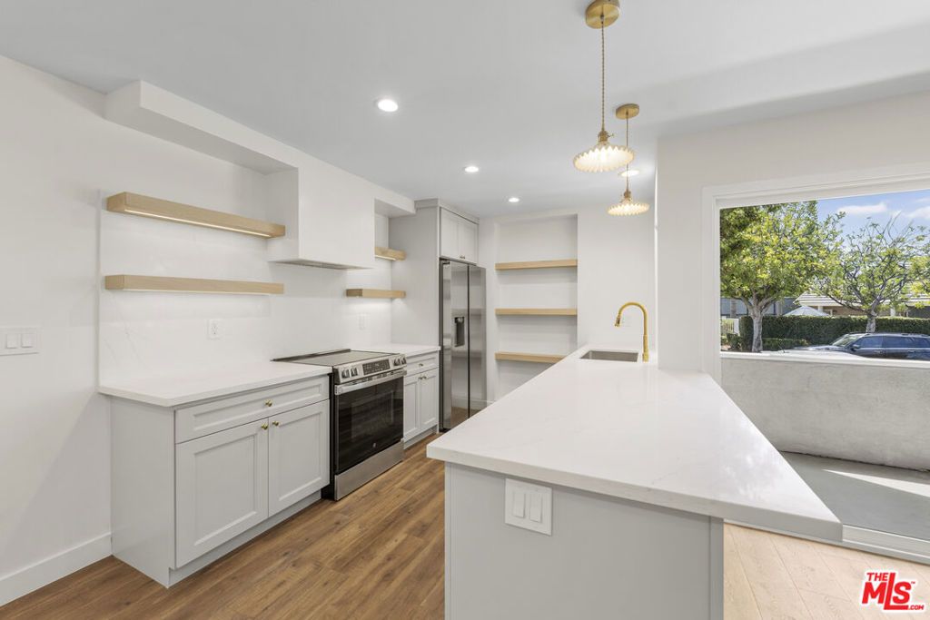 Image 1 of property listing at 8712 Chessington Drive 261F, Inglewood, CA 90305
