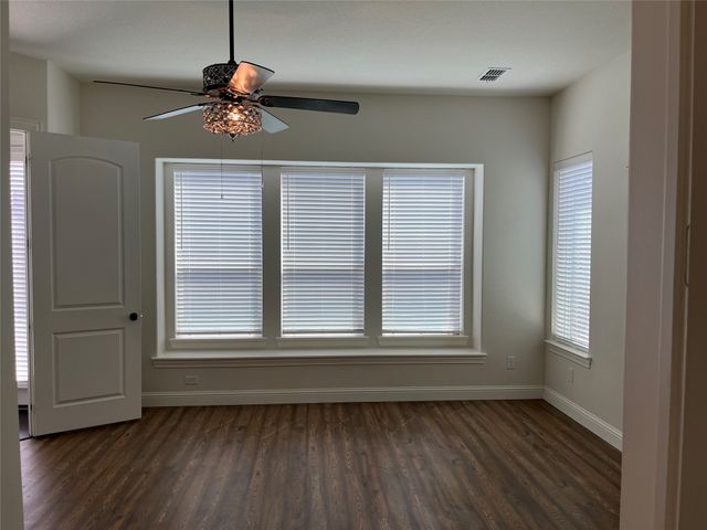 1517 Barrier Island Drive, Aubrey, TX 76227