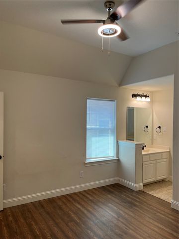 1517 Barrier Island Drive, Aubrey, TX 76227