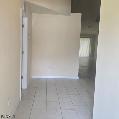 203 SE 13th ST, Cape Coral, FL 33990